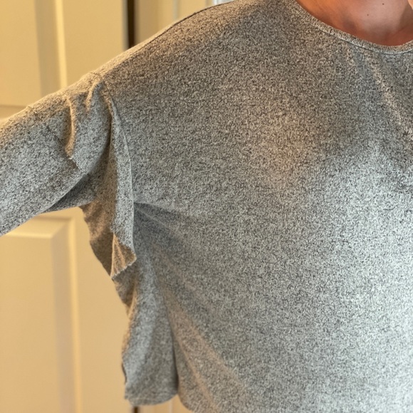 Sweater - Picture 4 of 4